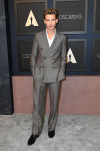 
	Austin Butler
