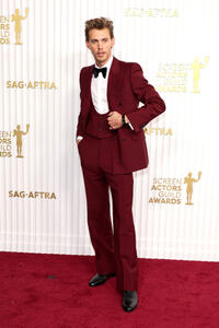 
	Austin Butler
