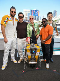 
	Florian Munteanu, &Eacute;dgar Ram&iacute;rez, Jamie Lee Curtis, Kevin Hart, Eli Roth and Claptrap
