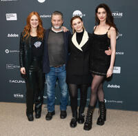 
	Marin Ireland, Shea Whigham, Thomasin McKenzie and Anne Hathaway&nbsp;
