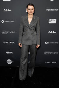 
	Daisy Ridley
