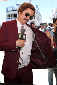 
	Ron Burgundy
