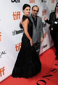 
	Penelope Cruz and Asghar Farhadi
