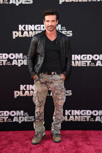 
	Frank Grillo

