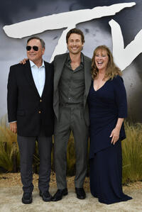 
	Glen Powell Sr., Glen Powell and Cindy Powell
