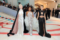 
	Julia Garner, Halle Bailey and Daisy Edgar-Jones&nbsp;
