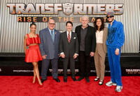 
	Liza Koshy, David Sobolov, Peter Cullen, Ron Perlman, Cristo Fern&aacute;ndez and Pete Davidson&nbsp;
