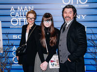 
	Yvonne Phillips, Indigo Phillips and Lou Diamond Phillips&nbsp;
