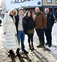 
	Elizabeth Mitchell, Jacob Buster, Emma Tremblay, Jake Van Wagoner and Will Forte&nbsp;
