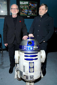 
	Ian McDiarmid and Mark Hamill with R2-D2
