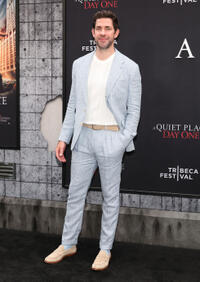 
	John Krasinski
