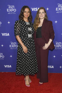 
	Maya Rudolph and Amy Adams
