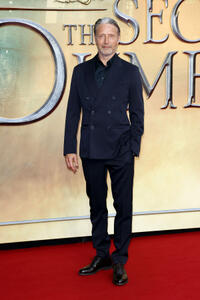 
	Mads Mikkelsen

