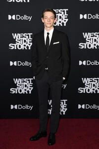 
	Mike Faist
