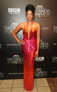 
	Renee Elise Goldsberry
