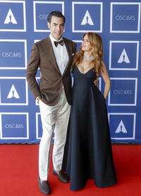 
	Sacha Baron Cohen and Isla Fisher
