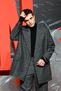 
	Robert Pattinson

