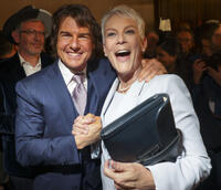 
	Tom Cruise and Jamie Lee Curtis
