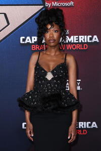
	Xosha Roquemore
