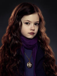 Renesmee Cullen (Mackenzie Foy)