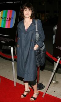 Lizzy Caplan at the premiere of "The TV Set."