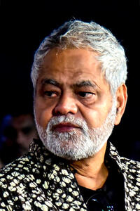 Sanjay Mishra at the premiere of "Kaamyaab" in Mumbai.