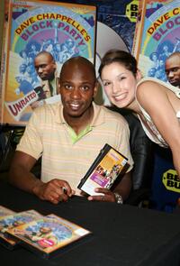 Dave Chappelle and Cassandra Leyva at the signing of DVD copies of "Dave Chappelle's Block Party".