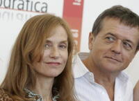 Isabelle Huppert and Patrice Chereau at the photocall of "Gabrielle" during the 62nd Venice Film Festival.