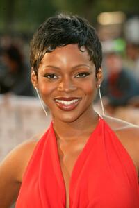 Caroline Chikezie at the 2004 Mobo Awards.