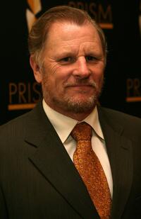 Gordon Clapp at the 10th Annual PRISM Awards.