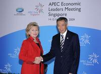 Hillary Rodham Clinton and Lee Hsien Loong at the APEC Leaders Summit.
