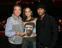 Dick Clark, Alicia Keys and Usher pose at rehearsals for the 32nd Annual American Music Awards.