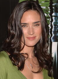 Jennifer Connelly at the "Dark Water" premiere.