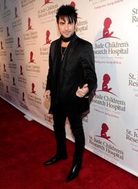 Beto Cuevas at the inaugural St. Jude Children's Hospital's "Estrellas Por La Vida" gala.