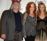 David Crosby, Bonnie Raitt and Sheryl Crow at the 2006 MusiCares Person of the Year honoring James Taylor.