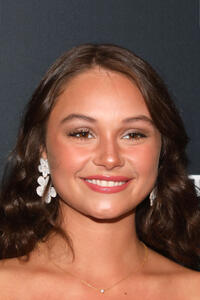 Charlotte Fountain-Jardim açat the Los Angeles premiere of "Natty Knocks".