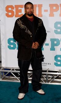 DeRay Davis at the premiere of "Semi-Pro."