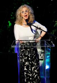 Blythe Danner at the Women In Film 2007 Crystal And Lucy Awards.