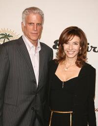 Ted Danson and Mary Steenburgen at the Oceana's 2006 Partners Award Gala.