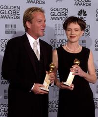 Judy Davis and Kiefer Sutherland at the 59th Annual Golden Globe Awards.