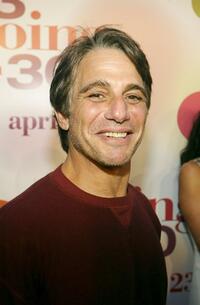 Tony Danza at the premiere of "13 Going on 30."