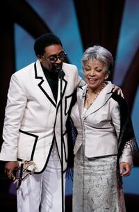Ruby Dee and Spike Lee at the Film Life's 2006 Black Movie Awards.
