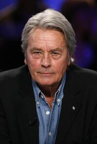 Alain Delon at theTV show le"Grand Journal".