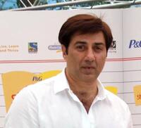 Sunny Deol at the P&G presentation ceremony of Shikha in Mumbai.