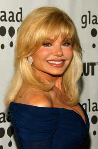 Loni Anderson arrives to the 18th Annual GLAAD Media Awards.