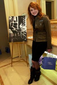 Emilie Dequenne at the "Espace Glamour Chic" gift lounge.