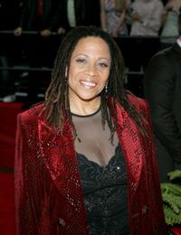 Denise Dowse at the 31st Annual People's Choice Awards.
