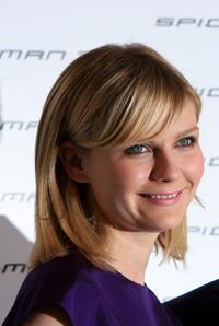 Kirsten Dunst at the Italian photocall for ''Spider-Man 3'' at the Excelsior Hotel.