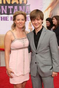 Jenny and Jason Earles at the premiere of "Hannah Montana: The Movie."