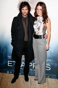 Romain Duris and Evangeline Lilly at the Paris premiere of "Et Apres."